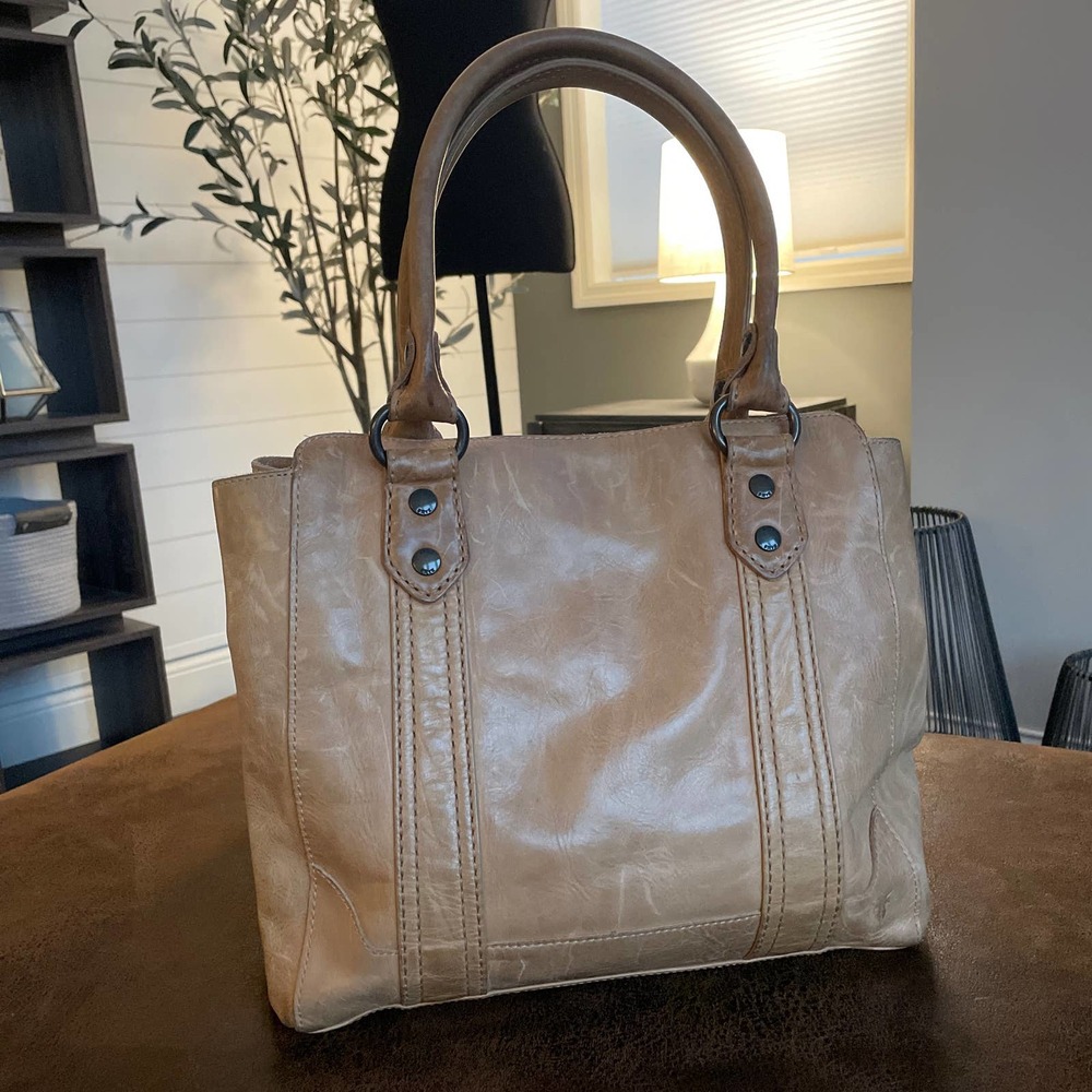 Frye Melissa Tote / Sand